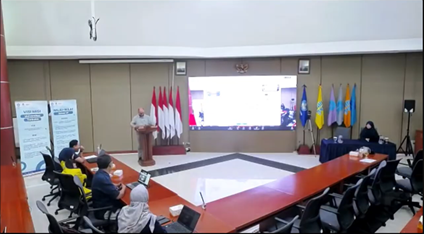 Dr. Rico Ihle di Podium