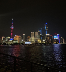 Gambar 1.5 Kunjungan ke The Bund